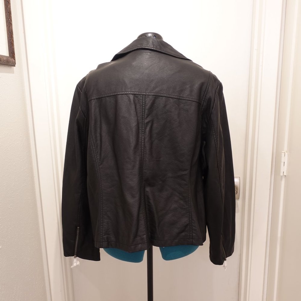 Leather Jacket - Picture 2 of 3